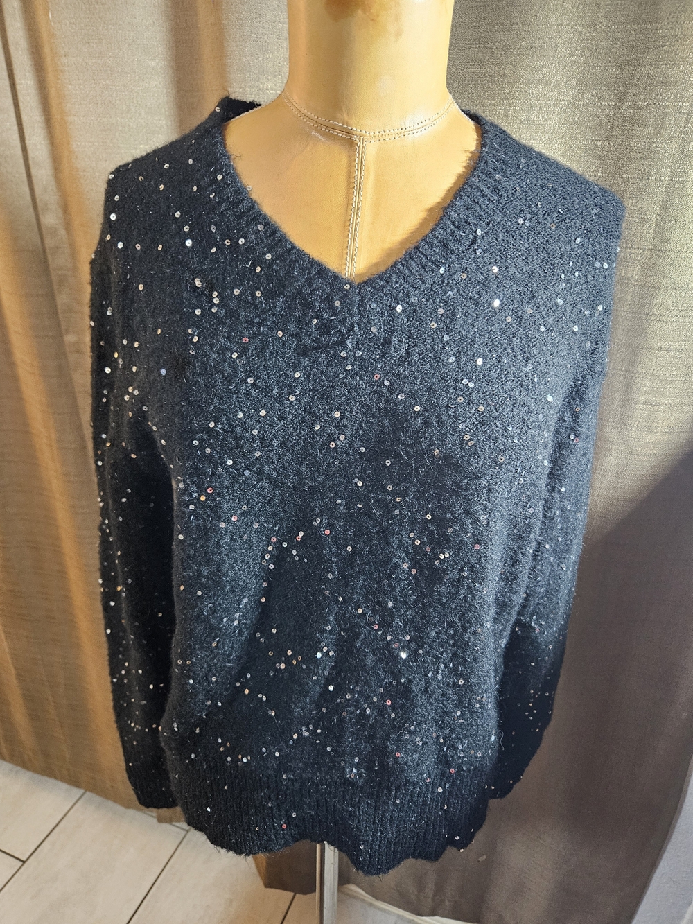 Kinross Black V-Neck Sequin Knit Sweater